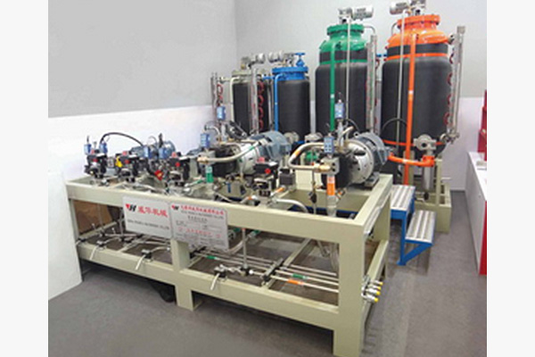 2 Five Component Foaming System